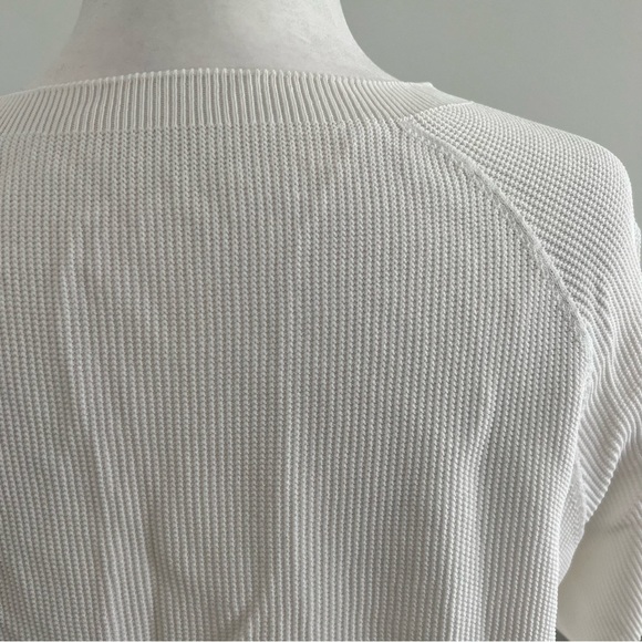 White scoop neck short sleeve sweater top size large chic essentials - Picture 5 of 7